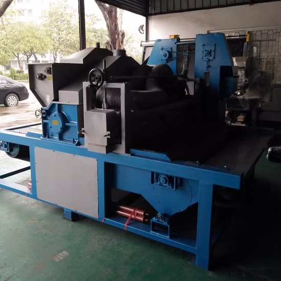 Bordatrice piatta per vetro a 9 mandrini e forma obliqua variabile Matita per smussatura Smussatura Lavaggio Intaglio Foratura Incisione Sabbiatura Rottura Lucidatura Bordatrice